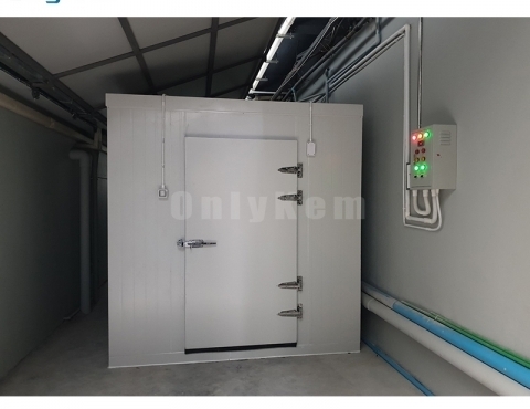 Customized 220V1PH Walk in Refrigerator Freezer Cold Storage Room